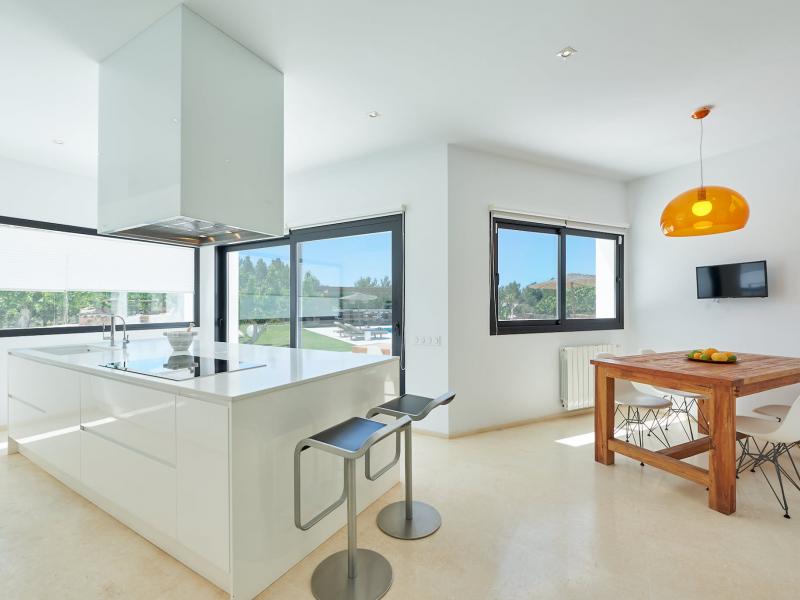 Can Pegaso Grande , North  