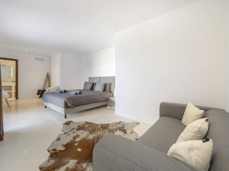 Villa Izarra , South West  