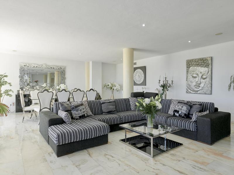 Can Rimbau Heights , East , Jesus  