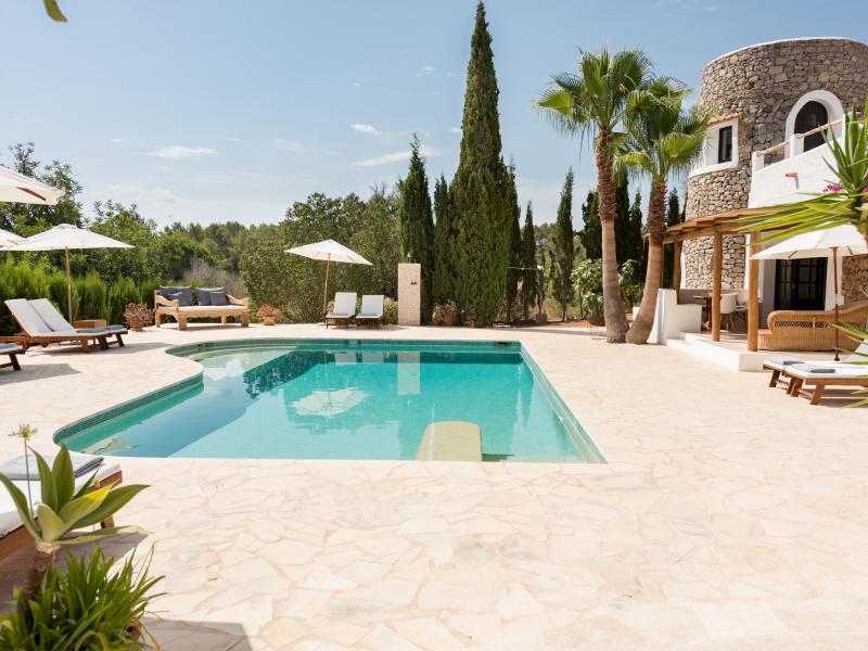 Can Belen , Central , Santa Gertrudis  