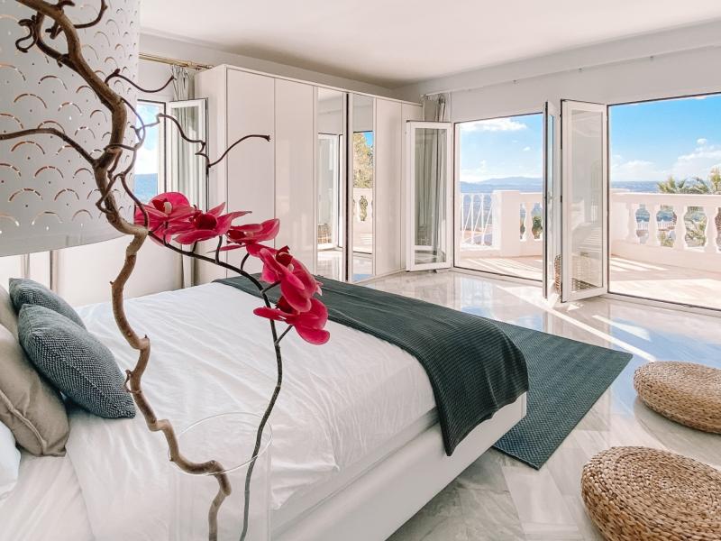 Villa Calypso , East  