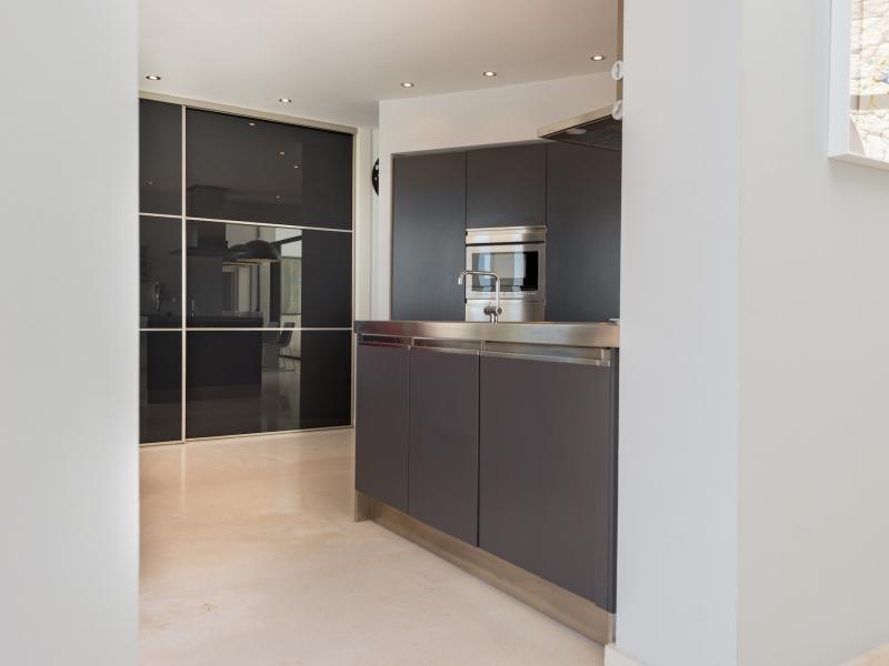 Vista Infinita , East , Roca Llisa  