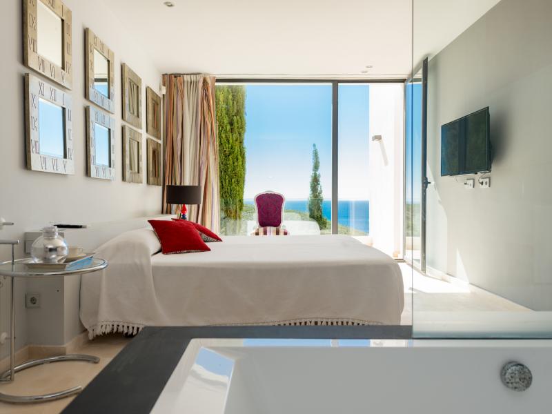 Vista Infinita , East , Roca Llisa  