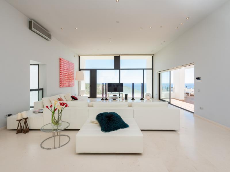 Vista Infinita , East , Roca Llisa  