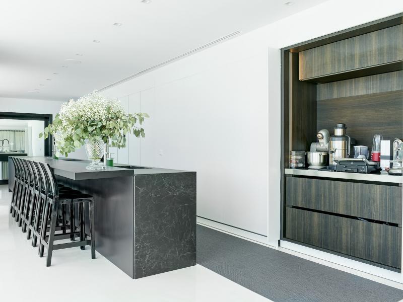 Villa La Costa , East  