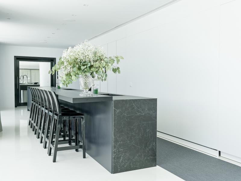 Villa La Costa , East  