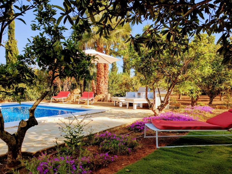 Villa Reina , Santa Gertrudis  