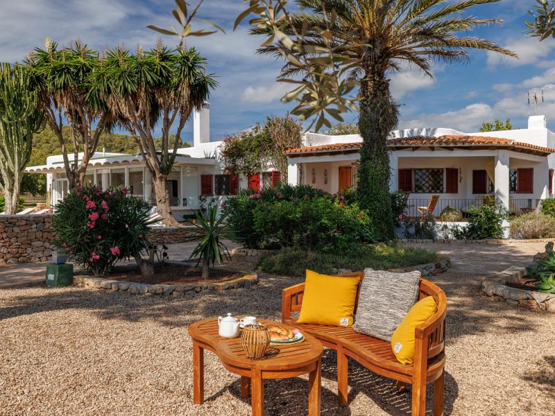 Villa de Bol Nou , Sant Josep de sa Talaia  