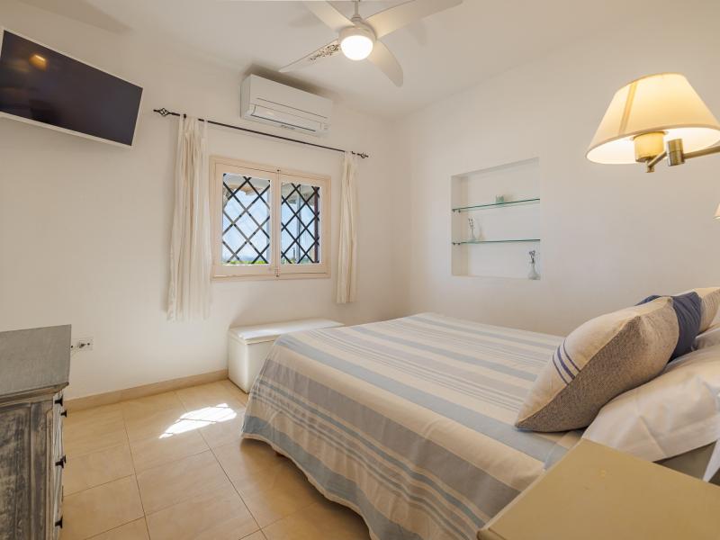 Villa de Bol Nou , Sant Josep de sa Talaia  