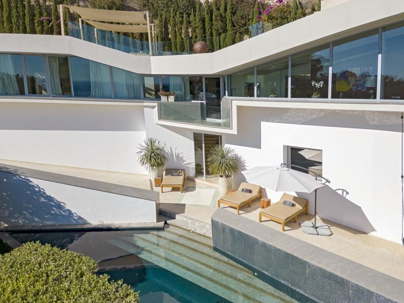 Villa Estelle , Roca Llisa  