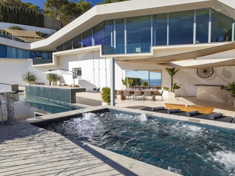 Villa Estelle , Roca Llisa  