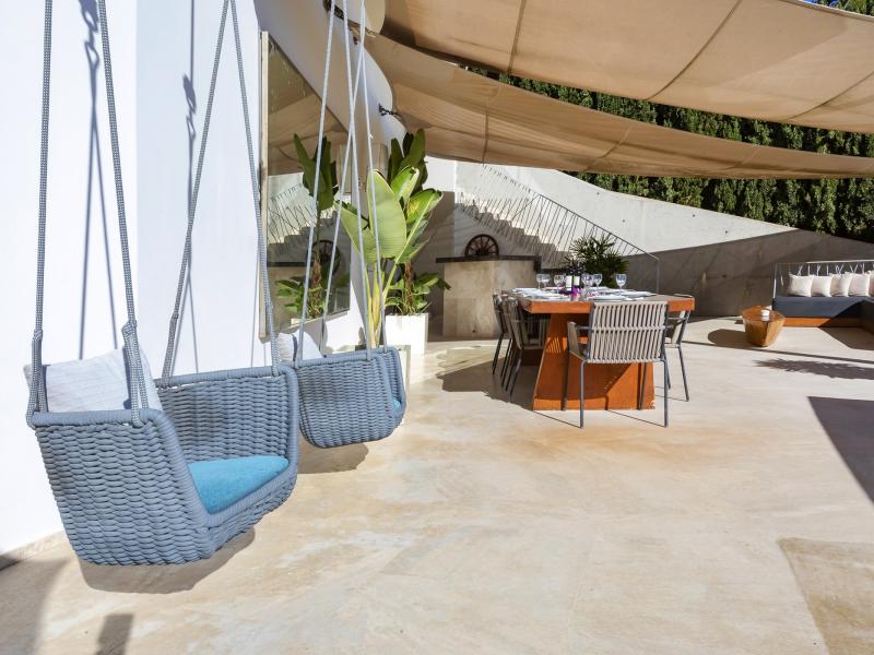 Villa Estelle , Roca Llisa  