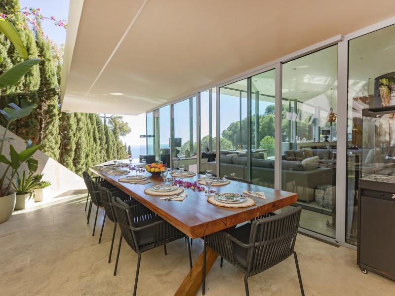 Villa Estelle , Roca Llisa  