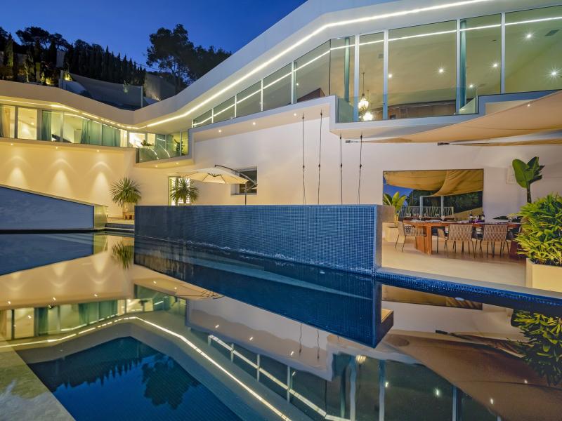 Villa Estelle , Roca Llisa  