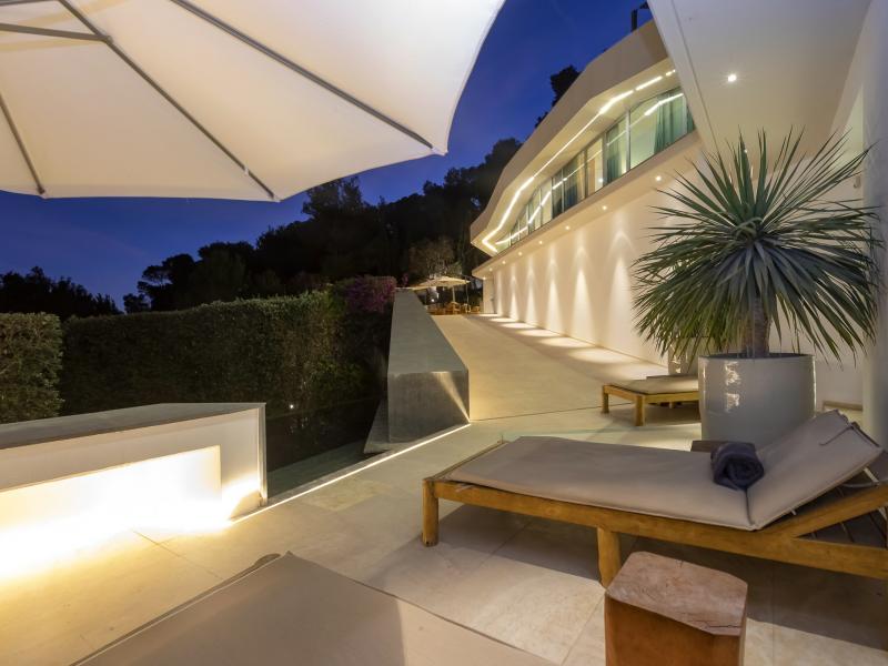 Villa Estelle , Roca Llisa  