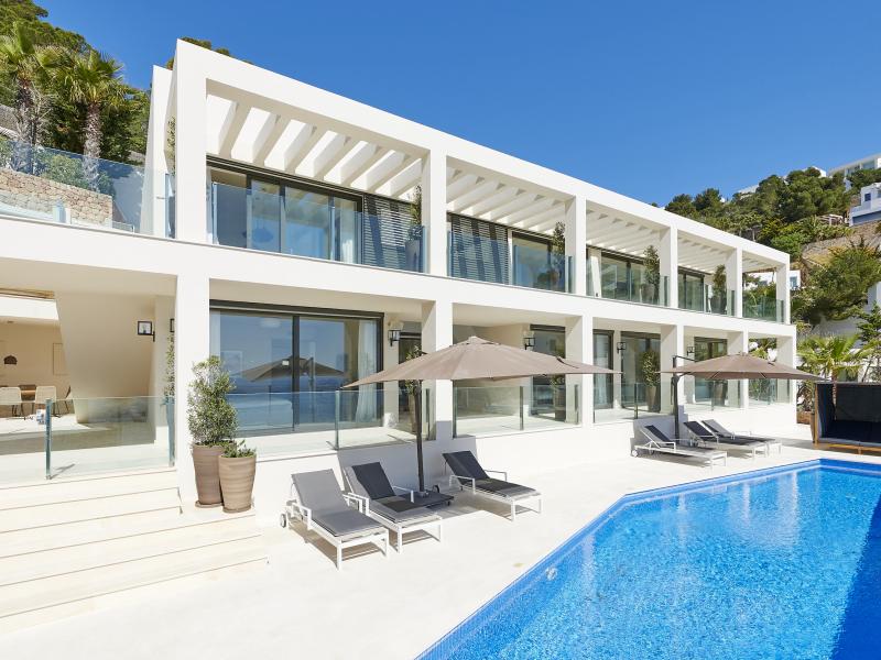 Villa Ora , Roca Llisa  