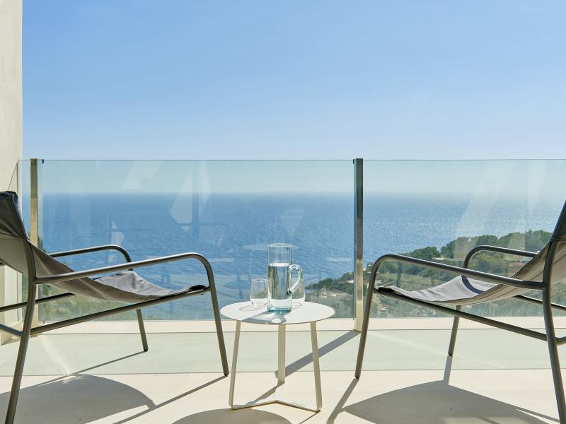 Villa Ora , Roca Llisa  