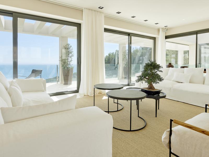 Villa Ora , Roca Llisa  