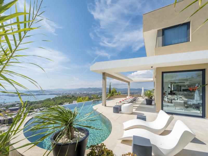 Casa Piro , Ibiza , Jesus  