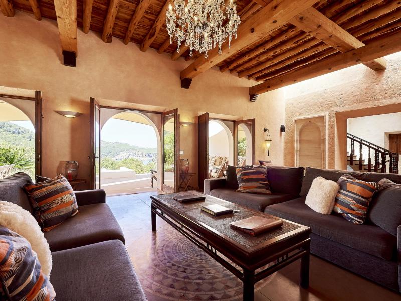 Villa Santy , North  