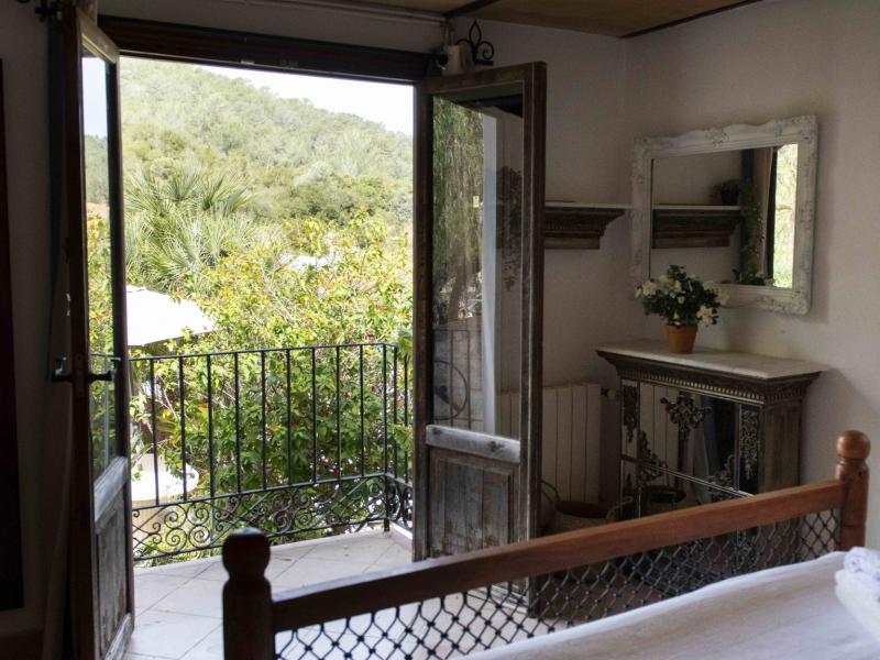 Finca Serena , San Antonio  