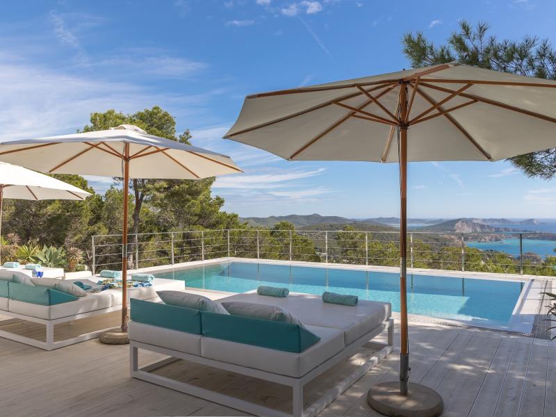 La Casa Romero , Cala Jondal  
