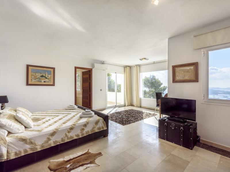 La Casa Romero , Cala Jondal  