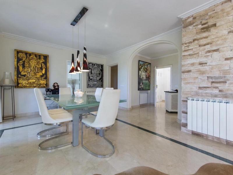 Villa Cereza , West coast  
