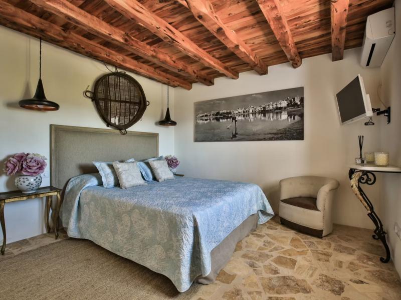 Can Rosetta , San Antonio  